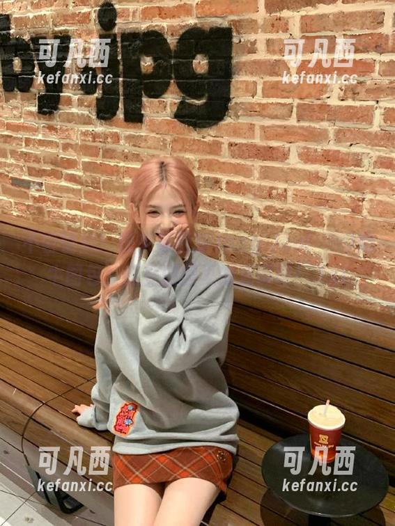 不容错过！快来看最新Jang Joo(장주)奶牛图包，感受田园里的温暖吧！.txt